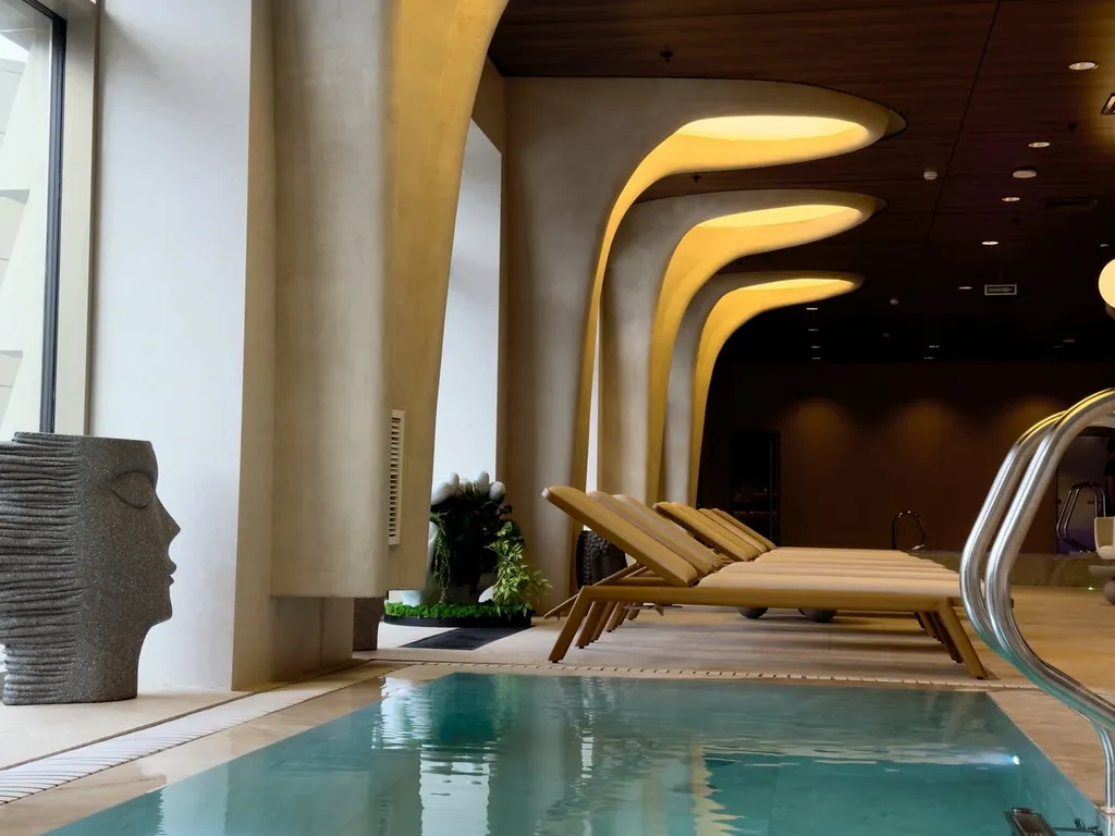 Стандарт с видом на Москва-Сити + 2 часа SPA